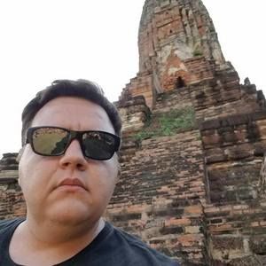 Meet your Posher, Bruno